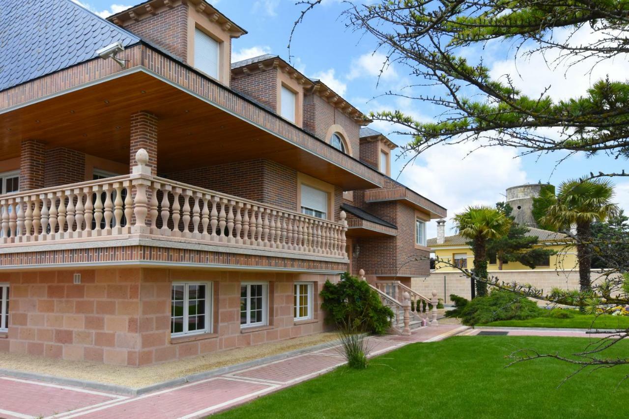 Los Olivos Nava de la Asuncion Exterior photo